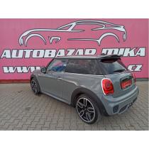 Mini Cooper S 141kW,A/T,JCW PAKET,ČR