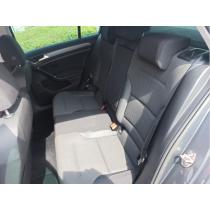 Volkswagen Golf 1.6 TDi 85kW 1.MAJ ČR, NAVI